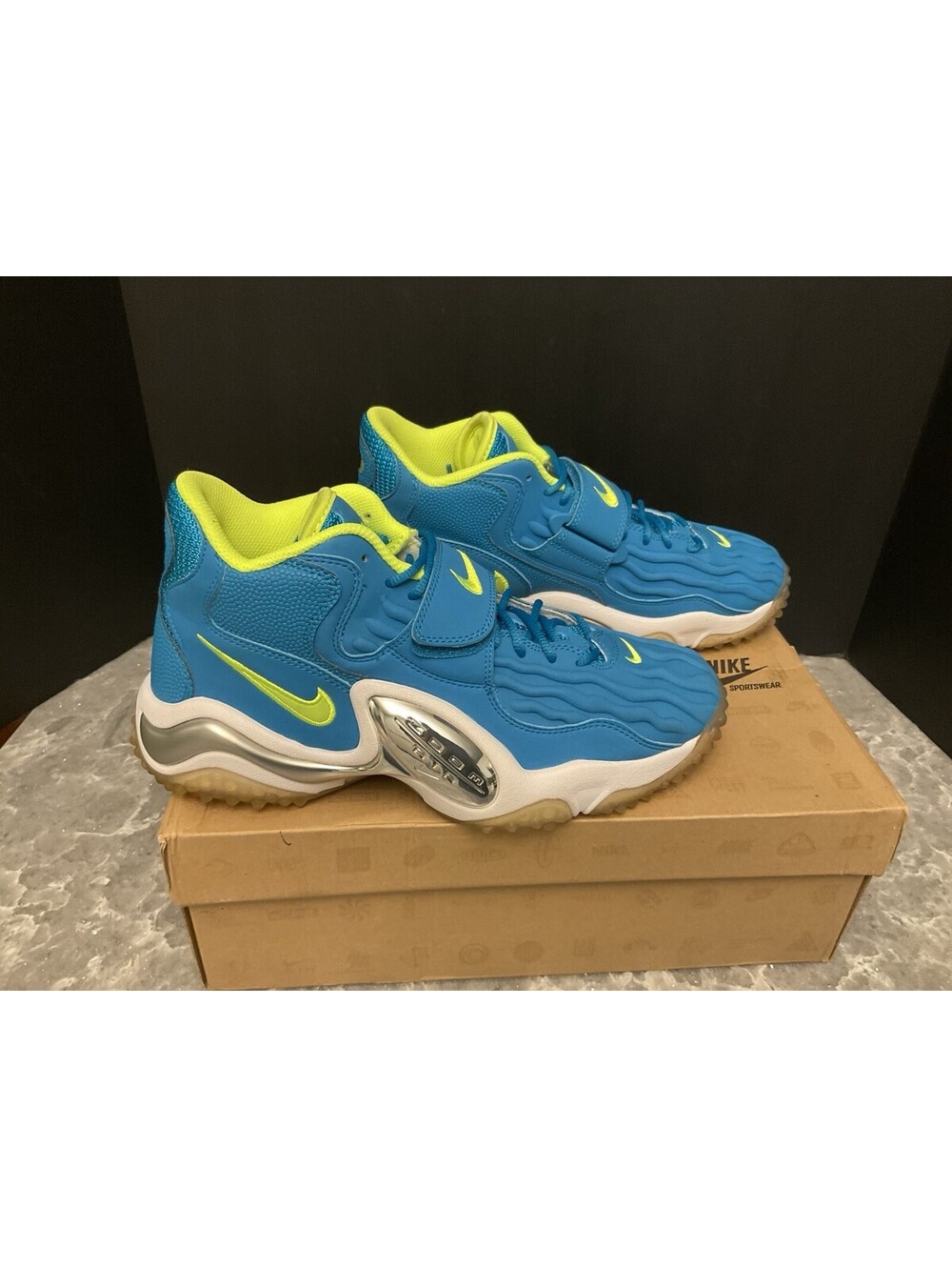 Mens Nike Air Zoom Turf Jet ’97 Neo Turquoise/Volt-White Athletic Shoes. SZ 8.5.
